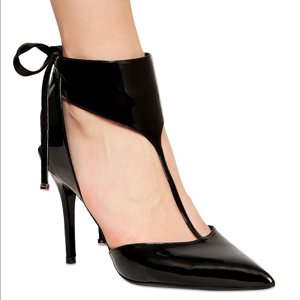 Salvatore Ferragamo patent leather pointed pumps